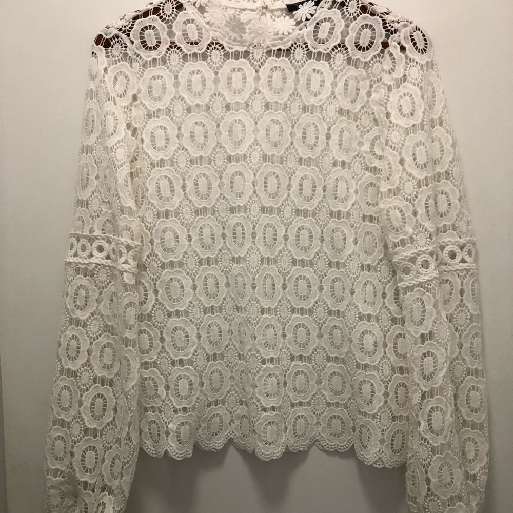 Hi neck lace blouse